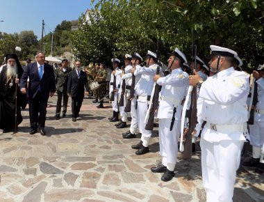 Παρουσία Π. Καμμένου ο εορτασμός της 105ης επετείου από την απελευθέρωση της Ικαρίας (φωτό)